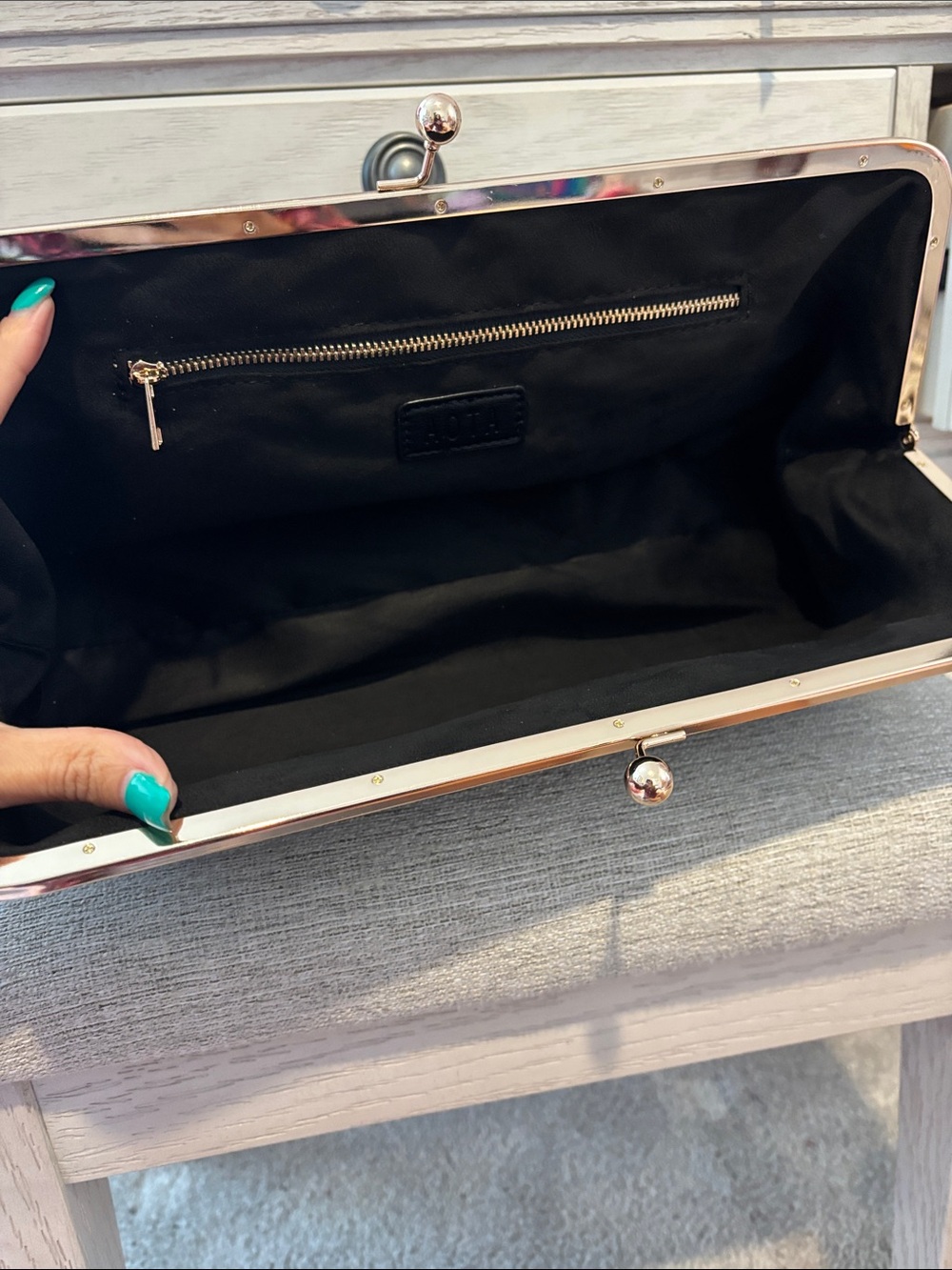 Black leather kisslock bag clutch - Picture 3 of 3